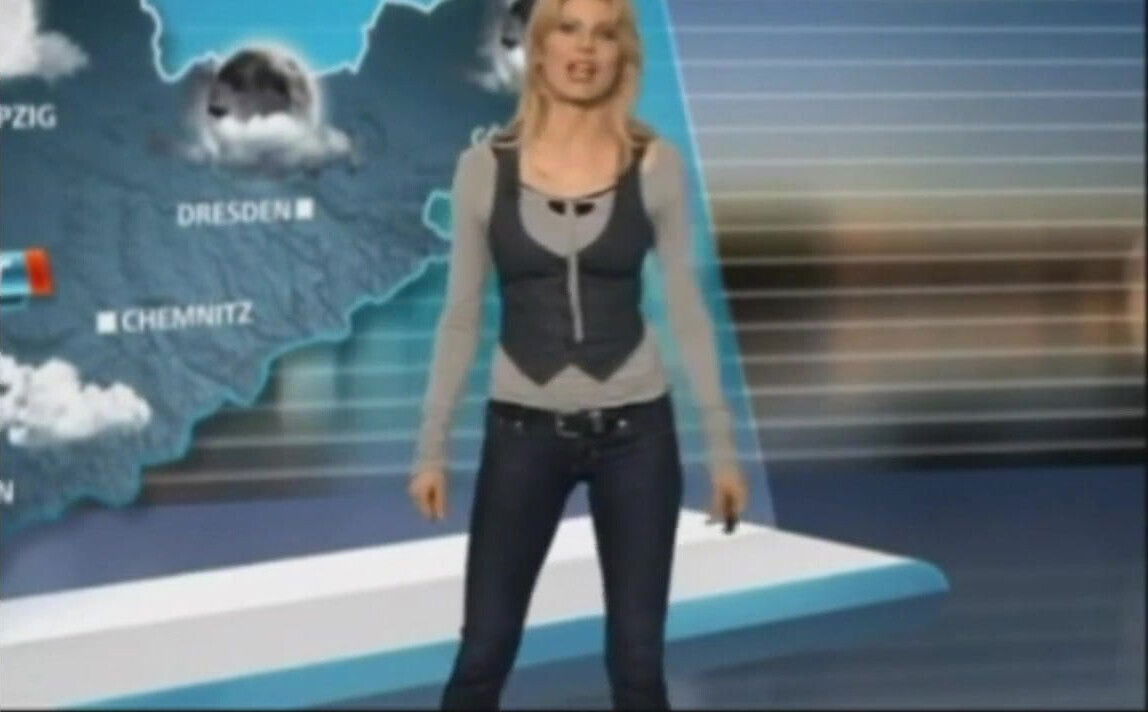 Maira Rothe Weather Girl