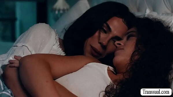 Tranny stepmom licks bangs stepteen