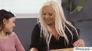 Mommysgirlz.com - Oh my God, my stepmom did it again. So much for inviting friends over!