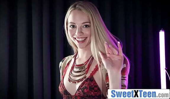 Sexy Blonde Teenie Gets Tight Snatch Pounded (Lily Larimar)