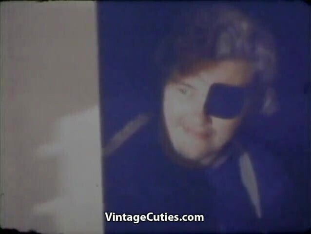 Welcome House Pain (1970s Vintage)