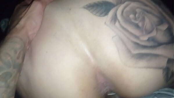 Essa branquinha gostosa dando gostoso para novinho swing v&iacute_deo amador. N&atilde_o perder v&iacute_deo completo