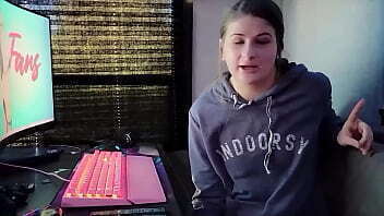 DG Cashier'_s Give the Best Customer Service!