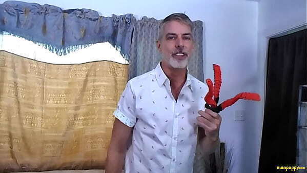 DILF Richard Lennox turns into fuck