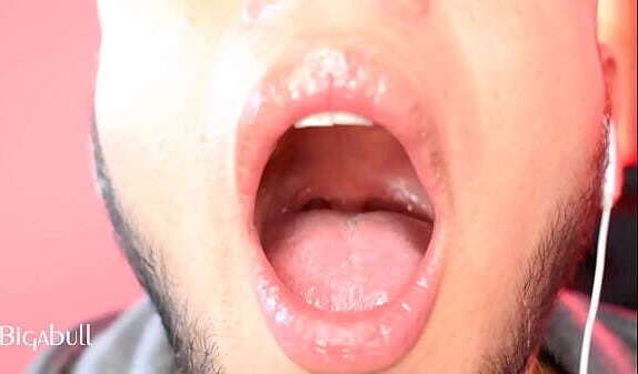 Wide open mouth fetish