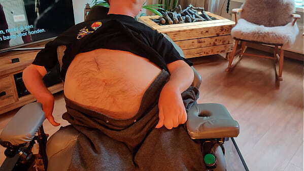 Handicapped wheelchair gets blowjob friendly neighbor milf