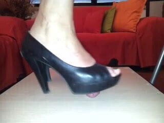 old peep toe shoejob