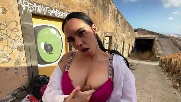 novio obliga tocarme aire libre graba