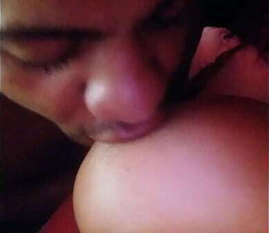 Chupando gostosinho peitos naturais grava comigo sigilo total