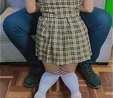 hijastra tiene malas notas colegio &uacute_ltimamente, aprovecho para rega&ntilde_arla cuando esta darle buena cogidita colegiala putita
