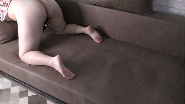 Horny stepson caught masturbating stepmommy fuck hard doggystyle bareback until balls deep creampie! Milky Mari