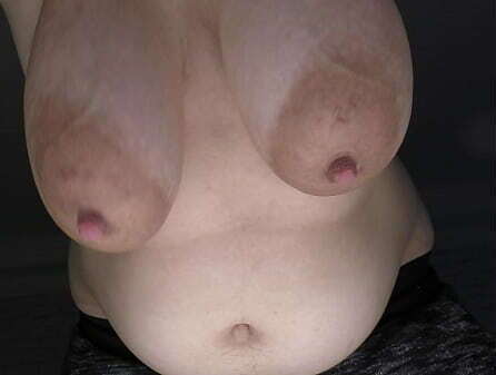 Bisexual lesbian MILF shake lactating boobs right front your eyes! Come suck them dry! Milky Mari