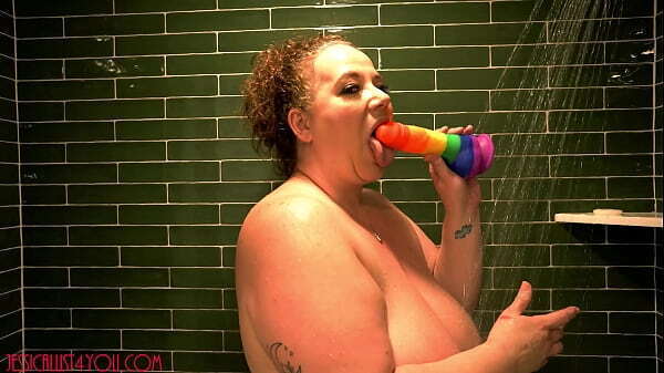 Taking Shower with Jessica Lust