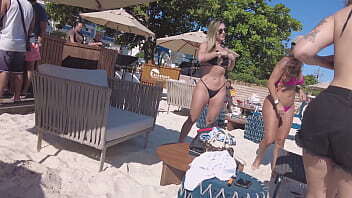 Mulheres con Hadson N Brazil Barra da Tijuca Octubre 2021