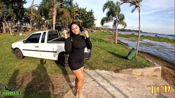 Fudendo gostosa ilha meio represa Soraya Castro