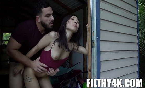 Stepdaughter Caught Fapping Shed Kimmy Kimm, Peter Green