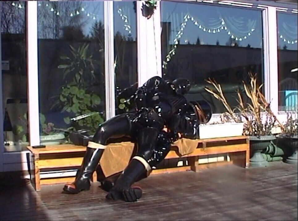 Roxina Tranny Rubber In Sun X