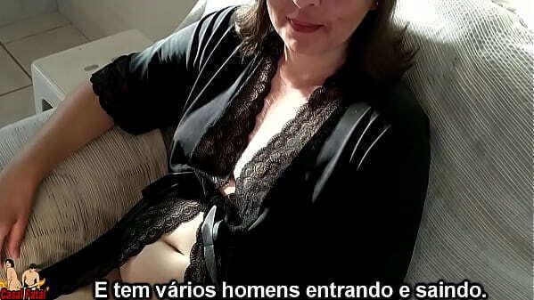 wife shows pussy delivery again