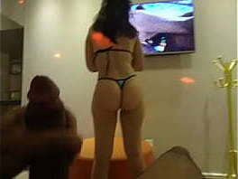 MINHA ESPOSA DE BIQUINI REBOLANDO