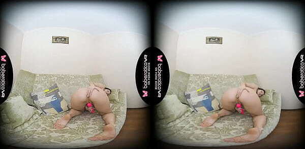 Solo chick, Lizi Vogue masturbating day,