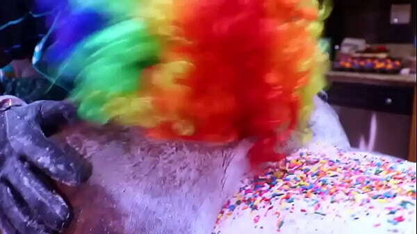 Victoria Cakes Gets Made into Cake Gibby Clown