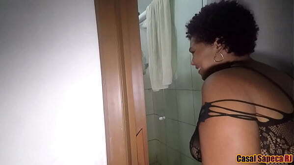 madrasta estava cozinha enteado passar indo banheiro duro logo atr&aacute_s m&atilde_ozinha enquanto marido n&atilde_o chegava casa