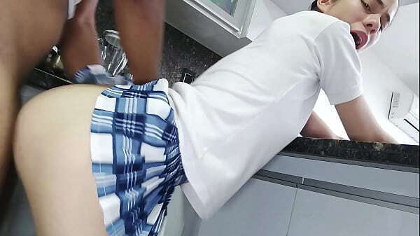 FUCKED SCHO0LGIRL NEIGHBOR ONLY GOING REPAIR ELECTRICITY HOUSE