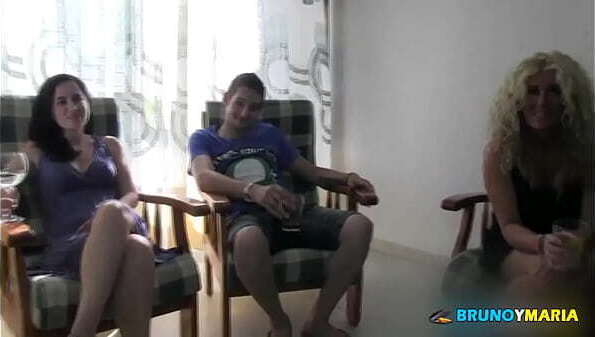 Espectacular TEEN BrunoyMaria m&aacute_s VISTA MUNDO sigue Provocando Furor Porno Amateur