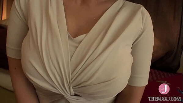 50-Year-Old Bursting Married Woman, Mitsuko, Young Man'_s Nakadashi Make Mature Cunt Fire Screams Comes! Intro