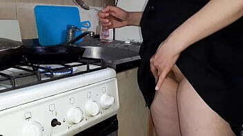 Hidden camera filming housewife cooking masturbating Girls orgasm