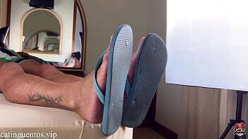 Adorando p&eacute_s tioz&atilde_o gostoso