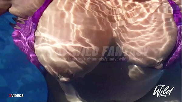 Busty Pinay pinakita kanyang malaking habang nasa Pool