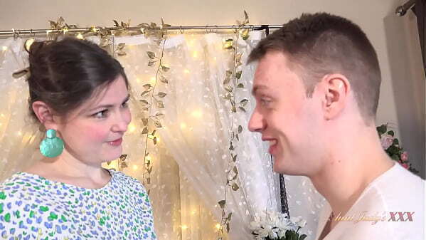 AuntJudysXXX (Debut!) Adorable 40yo MILF Aurora Catches Panty Thief gets Creampie