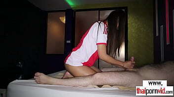 Amateur Thai massage teen Fon fucked gently by her european client