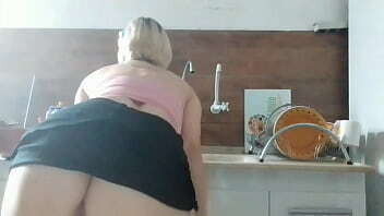 O pedreiro mandou eu ficar bem puta e dan&ccedil_ar pra ele enquanto ele trabalhava Stella Still Fabinho Costha