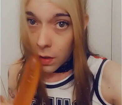 Sexual Cheerleader Hottie Loves Please