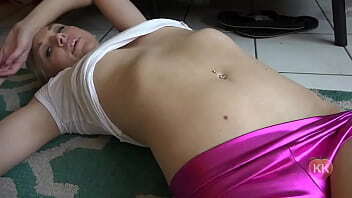 Skater Girl Belly Button Limp