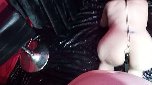 slave milf wife wants fuck oiled body doggy style