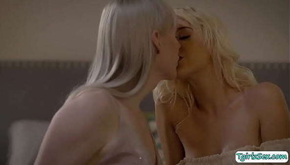 Brunette Lianna Lawson tranny fuck Kenna James pussy