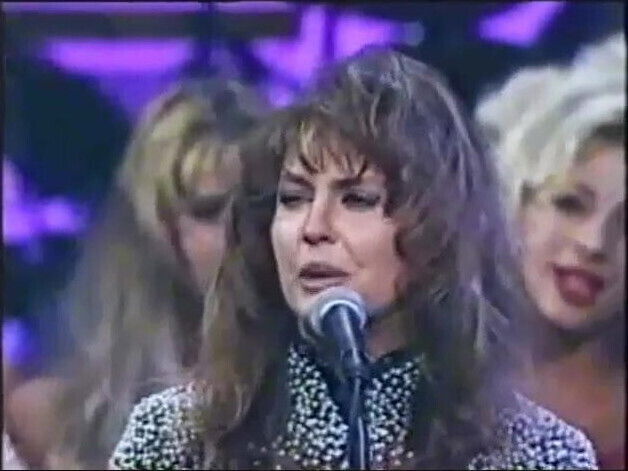 Ashlyn Gere wins 3 AVN Awards in 1995