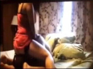 Strapon Asian pumping