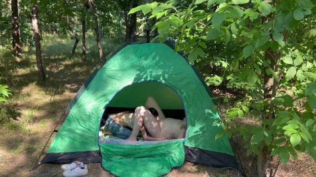 Camping Lesbian_illusion