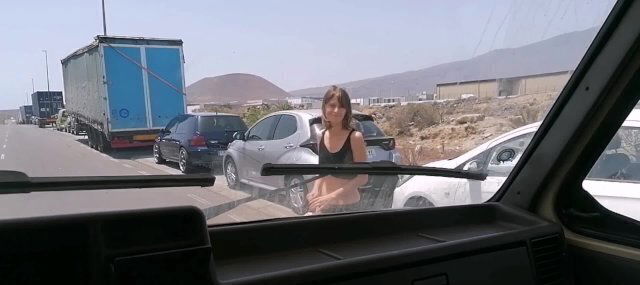 corro dentro puta poligono industrial