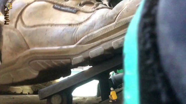 DON’T WISH YOUR GIANT WOULD CRUSH LIKE DON’T MANLYFOOT MACROPHILIA 🧎‍♂️