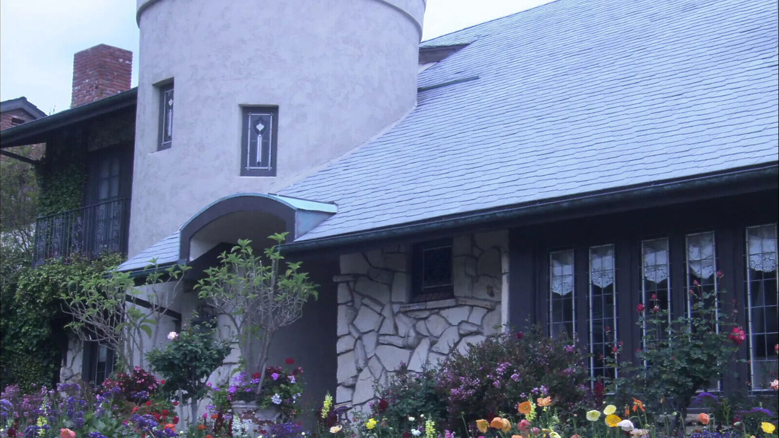 private house with needy milf!