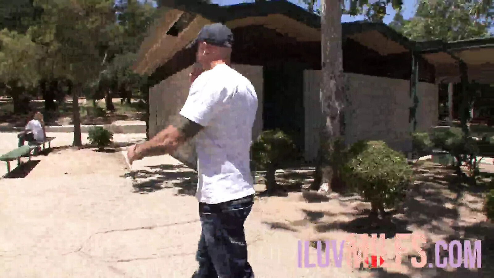 Horny blonde receives huge cumshot pierced tongue