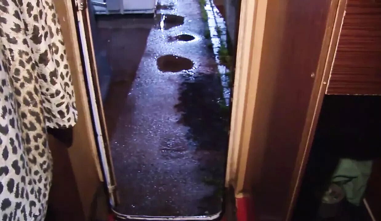 Revenge repressed housewives Episode