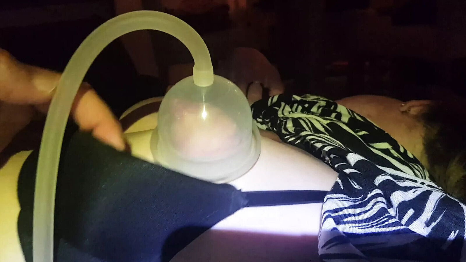 Real Homemade Mobile Video Sexy Amateur With Great Gets Nipples pumped till milk dropping