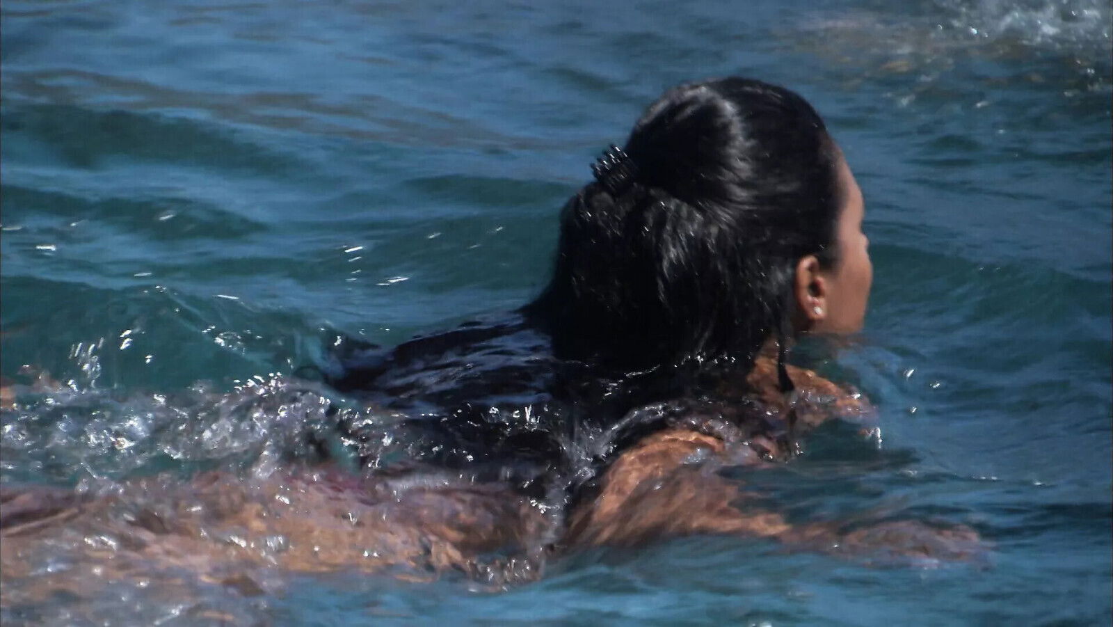 Long haired Latina gets banged outdoors interracial affair