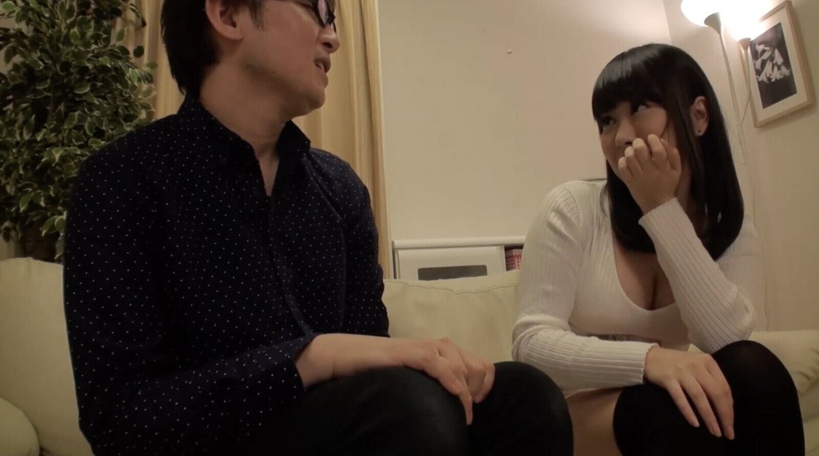 Gradually Moving Towards Sex! After Playing Simon Game With Couple Good Friends